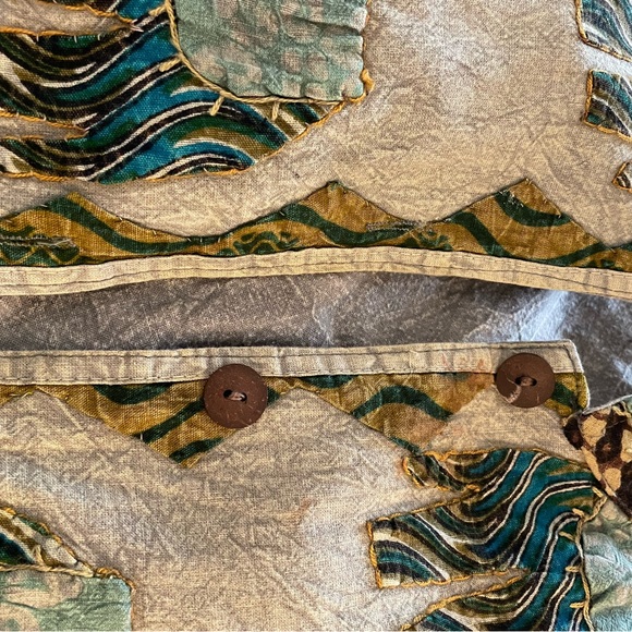 Women’s designer jacket. Made in India. Lots of hand stitching. Medium size. - Picture 3 of 9